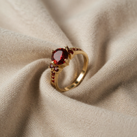 Halo Ring in Gold and Ruby